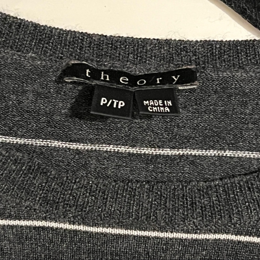 Striped sweater - Picture 2 of 5